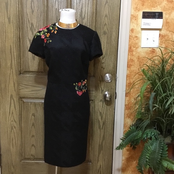 Peggy Jennings embroidered knee length spark dress - Picture 4 of 7